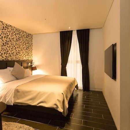 Trang Blue Hotel Seul Dış mekan fotoğraf