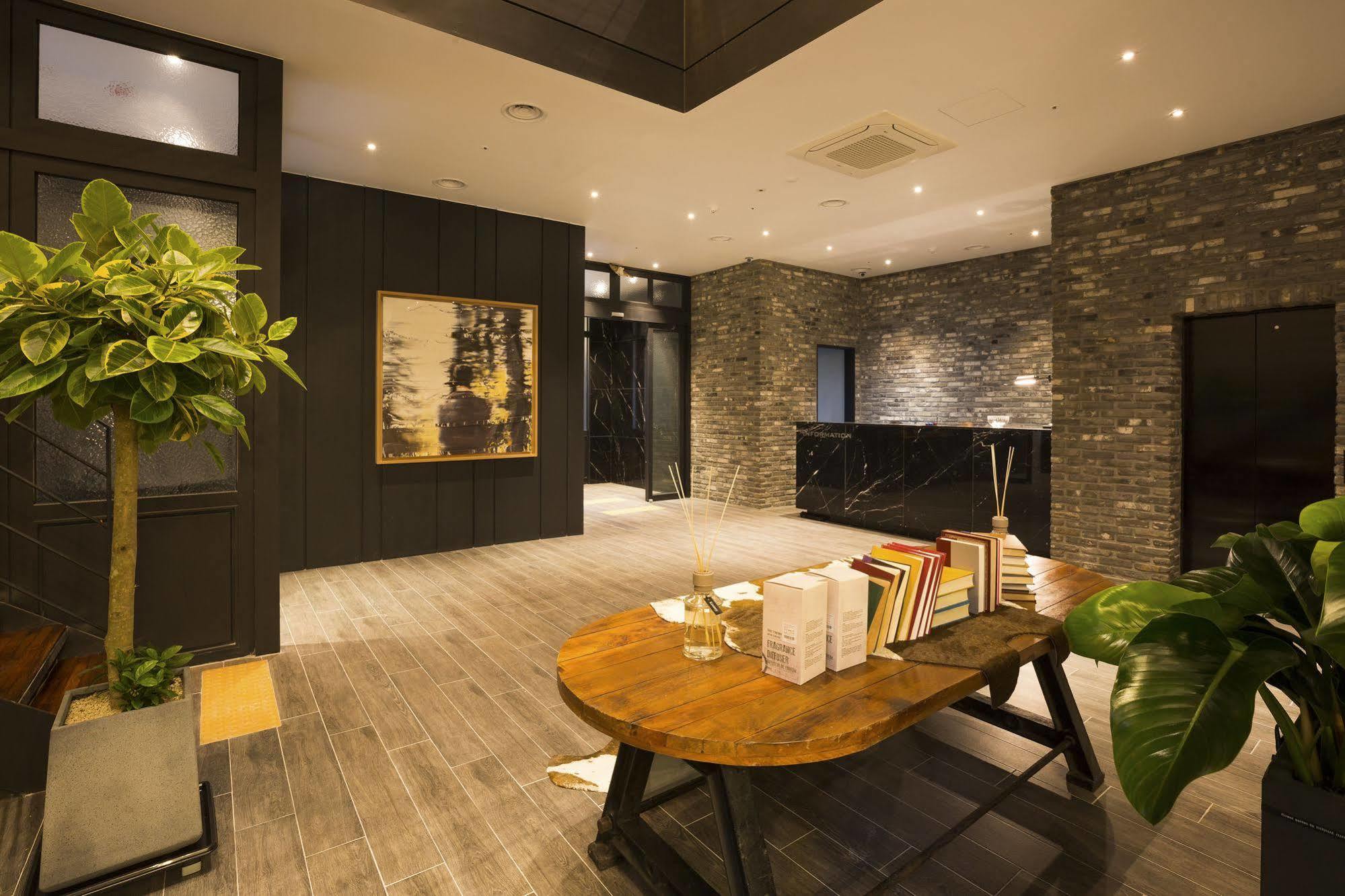Trang Blue Hotel Seul Dış mekan fotoğraf